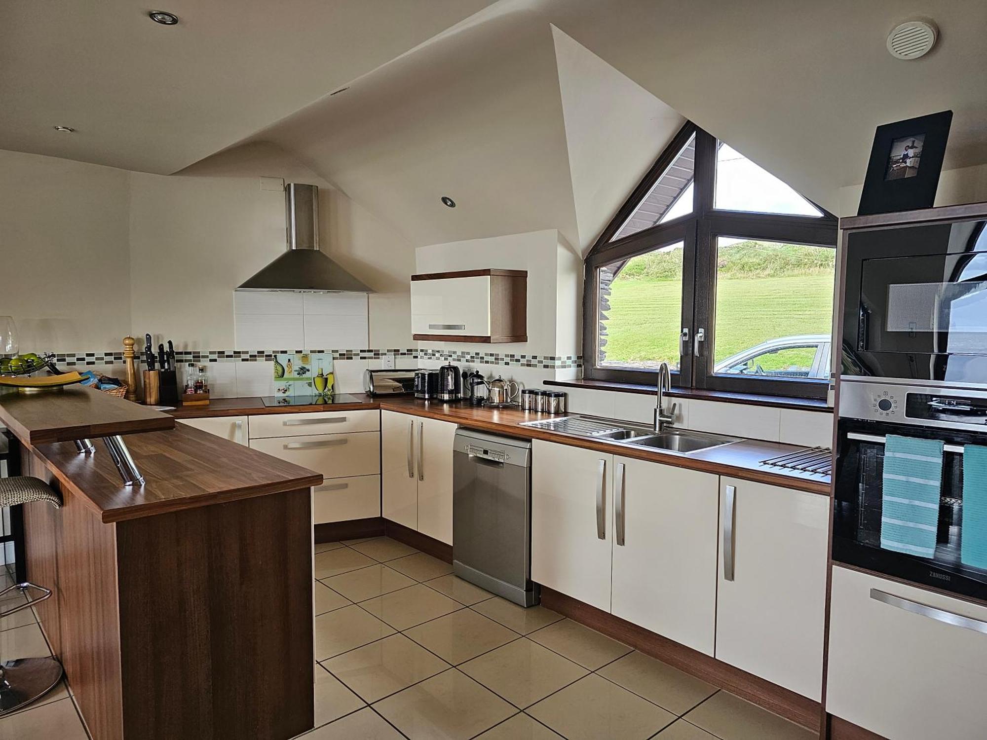 Fuchsia Lodge - New Luxury 5* Beachside Lodge With Sauna - 4 Beds Ensuite - Spectacular Location Waterville Extérieur photo