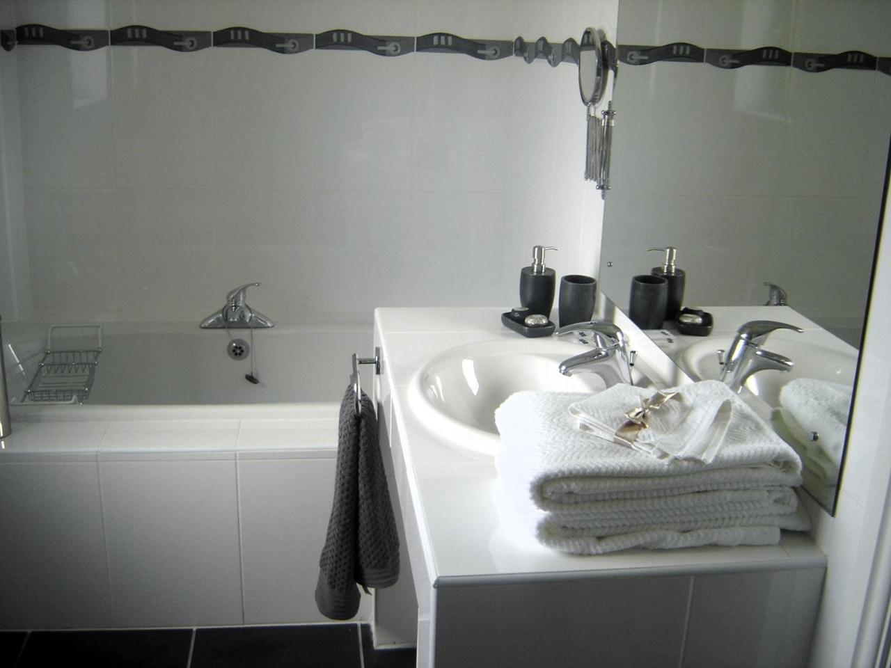 Fuchsia Lodge - New Luxury 5* Beachside Lodge With Sauna - 4 Beds Ensuite - Spectacular Location Waterville Extérieur photo